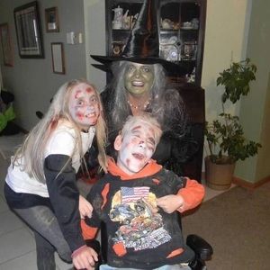 Meet your Posher, Danette